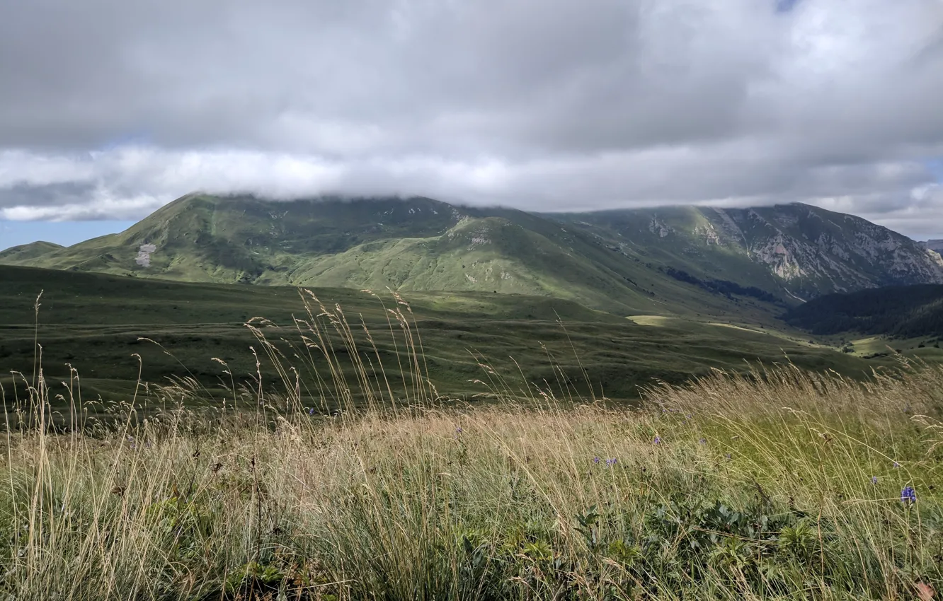 Photo wallpaper clouds, mountains, Maikop