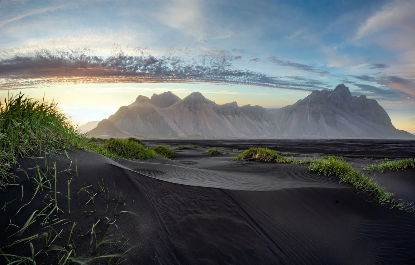 Photo wallpaper mountains, shore, morning