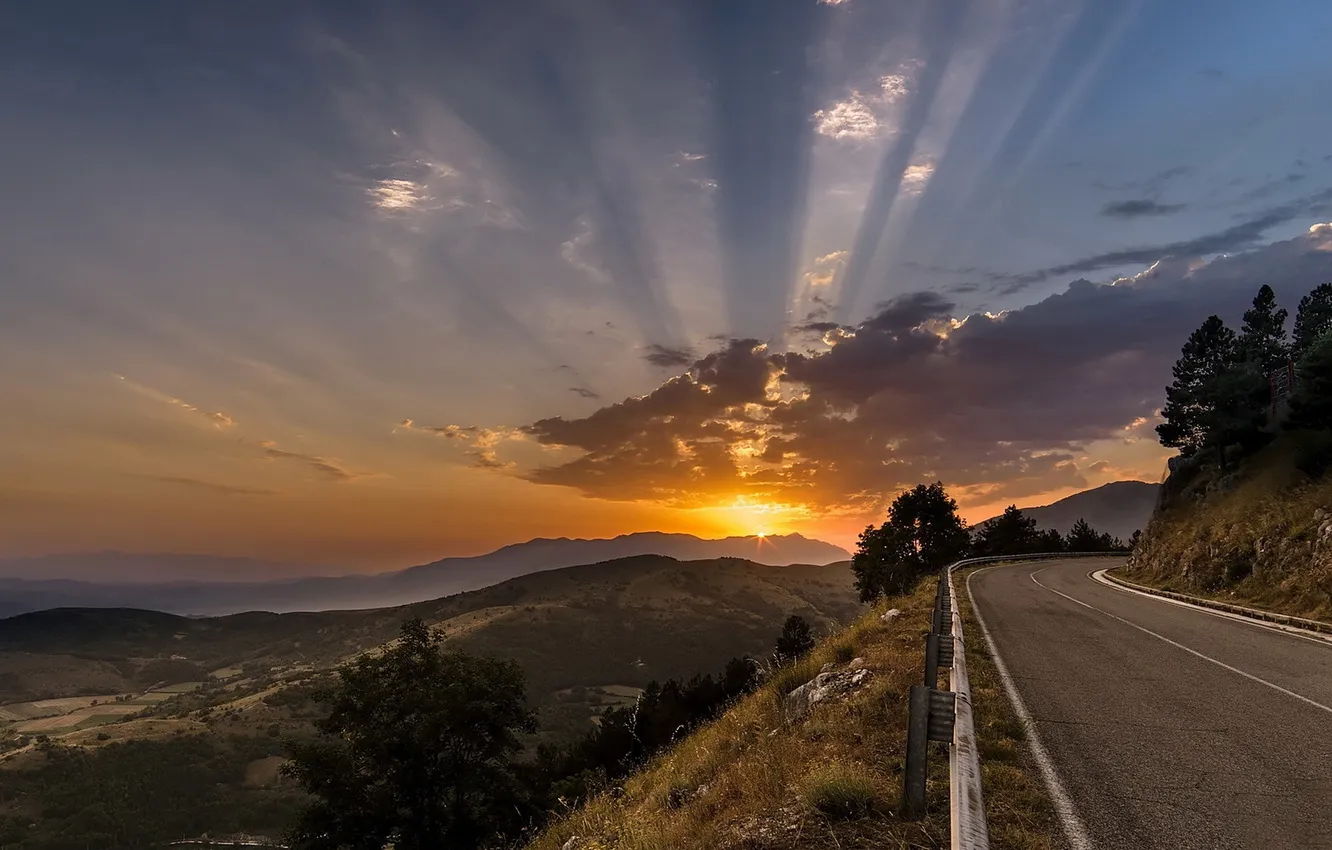 Photo wallpaper road, the sun, clouds
