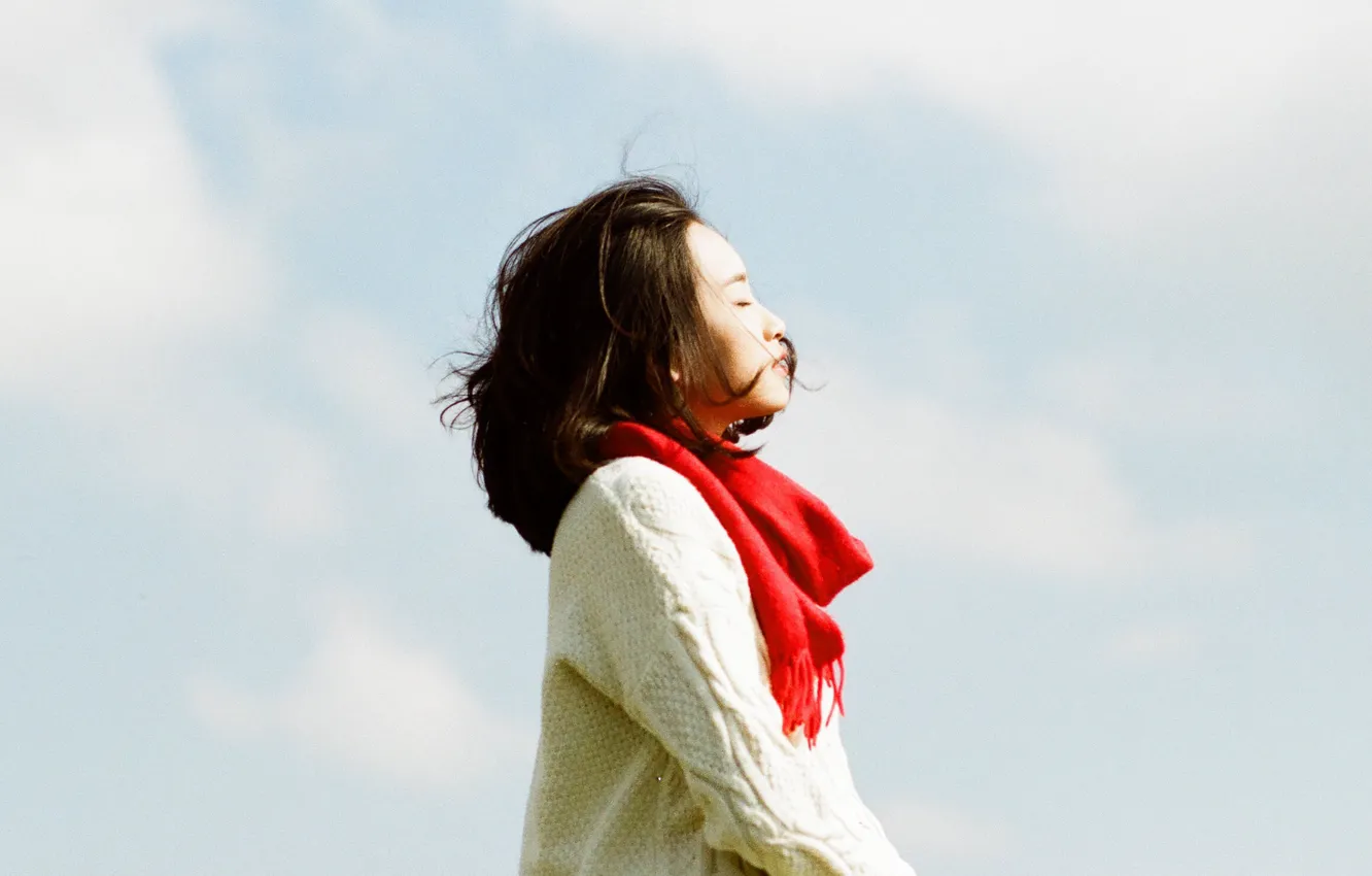 Photo wallpaper girl, serenity, sunlight, scarf