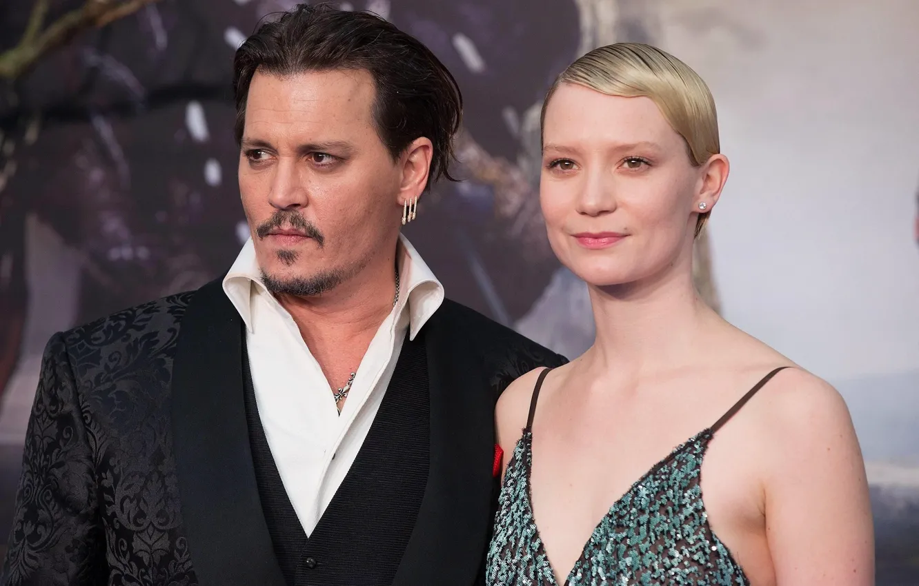 Photo wallpaper Johnny Depp, actor, Mia Vasikowska