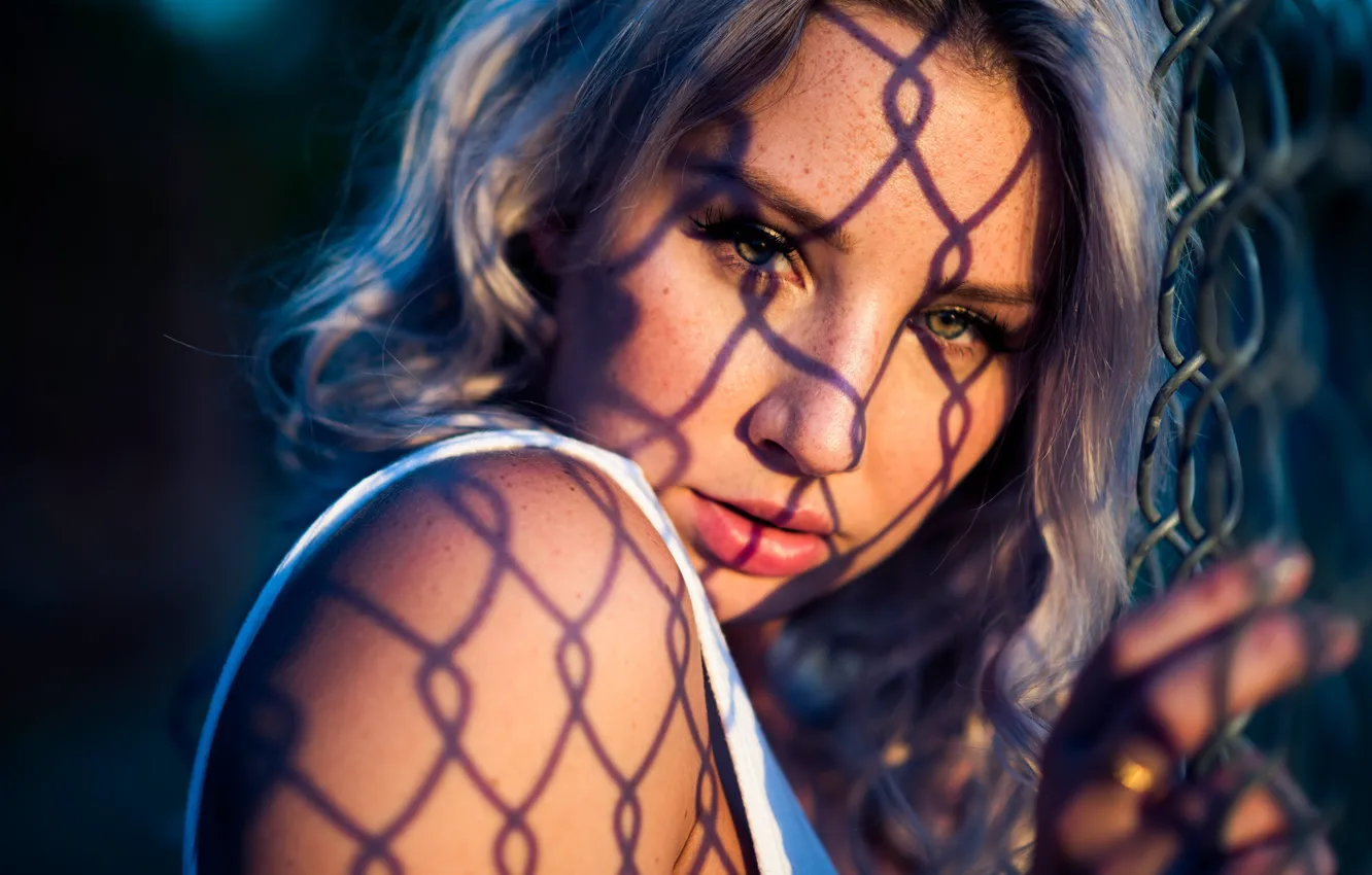 Photo wallpaper girl, green eyes, photo, photographer, model, fence, lips, blonde