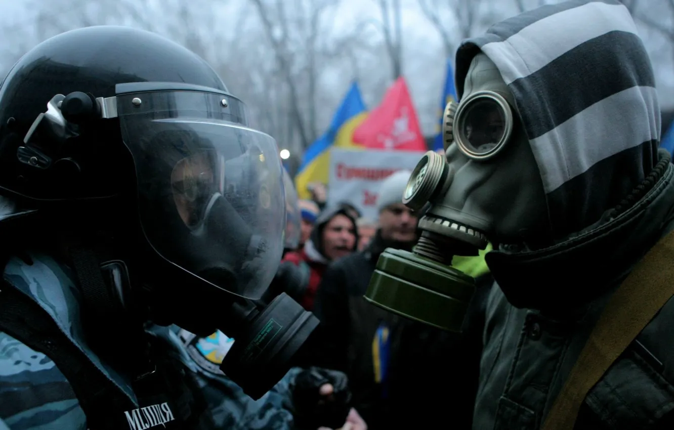 Photo wallpaper gas mask, flags, fighter, rally, clash, resistance, police