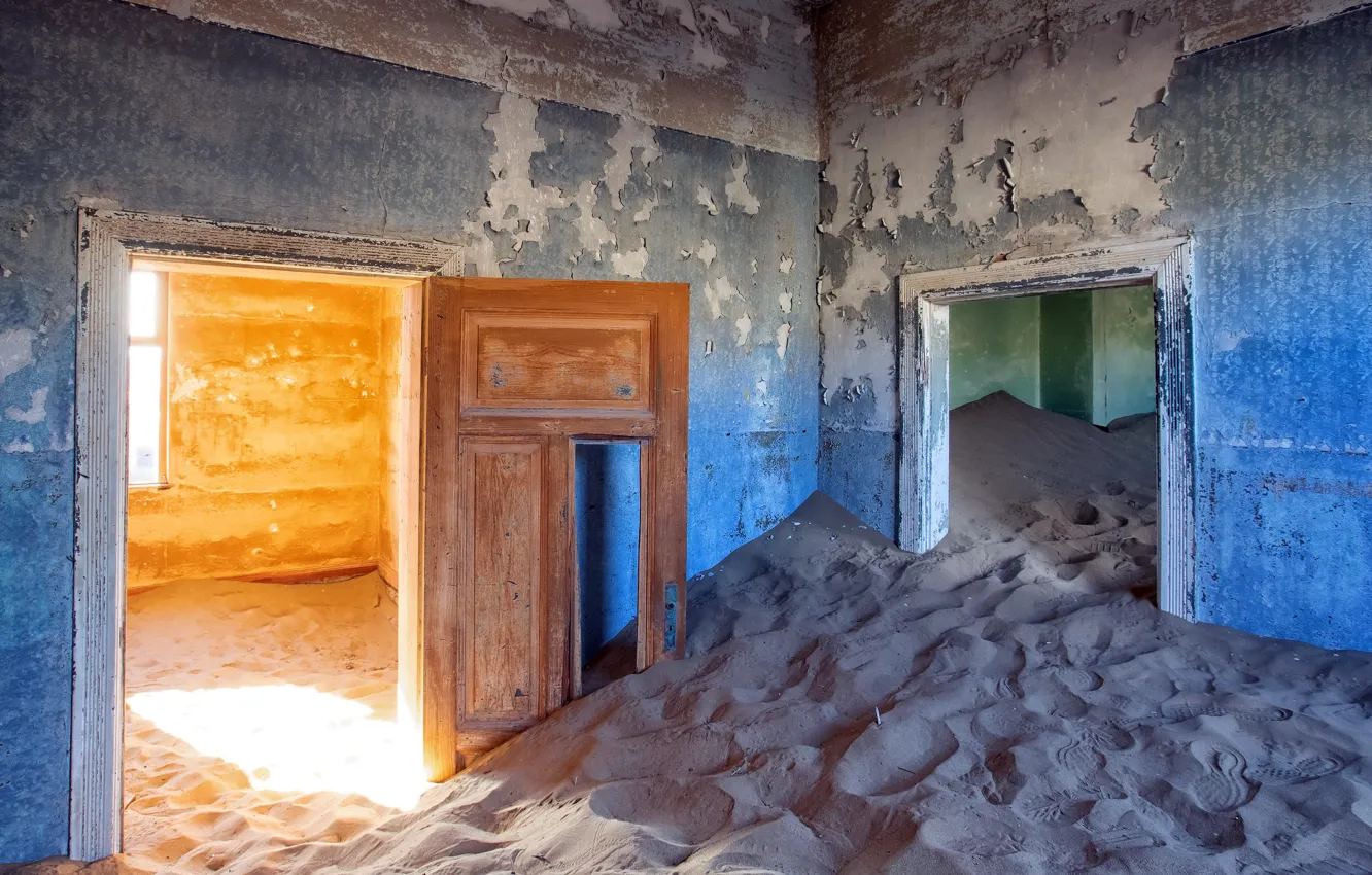 Photo wallpaper sand, room, door