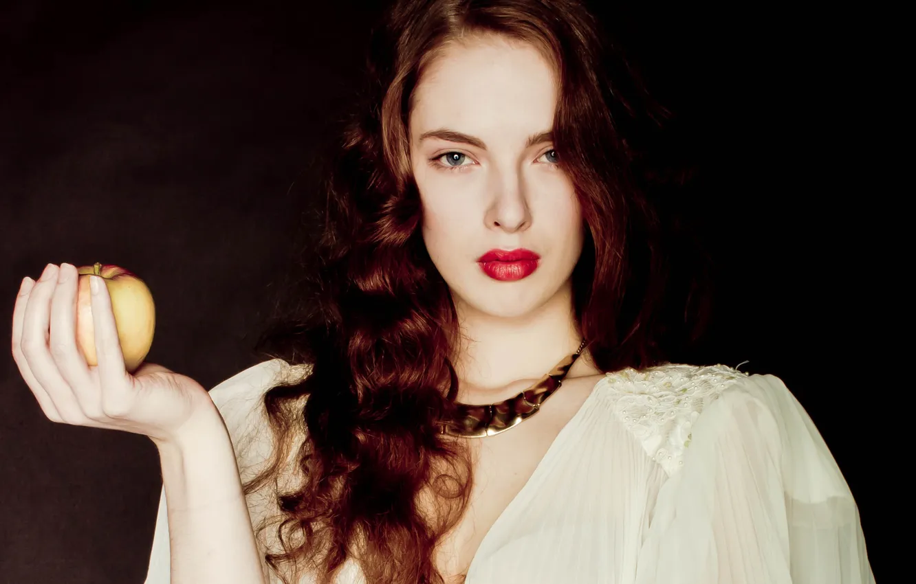 Photo wallpaper look, girl, decoration, face, hair, apples, hands, lips