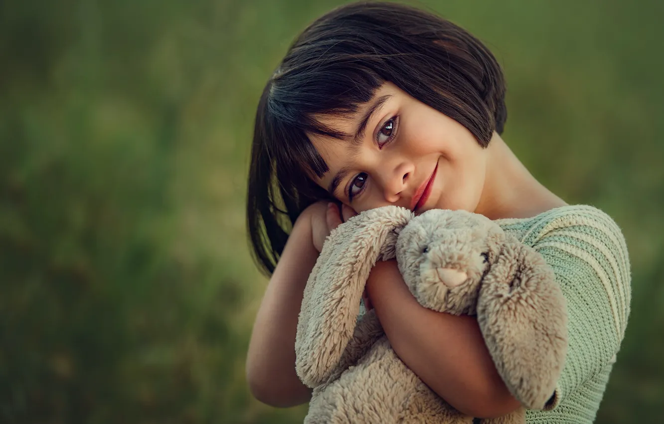 Photo wallpaper look, smile, background, mood, toy, rabbit, girl