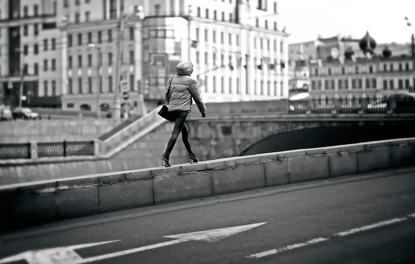 Photo wallpaper girl, the city, Moscow, gait, street walk