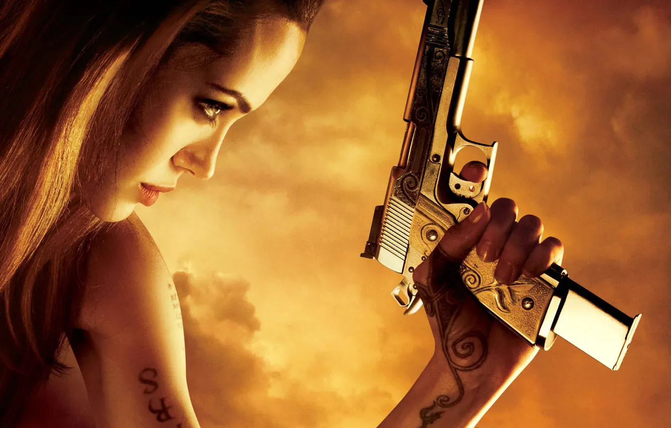 Photo wallpaper gun, Angelina Jolie, Angelina Jolie, tattoo, Especially dangerous