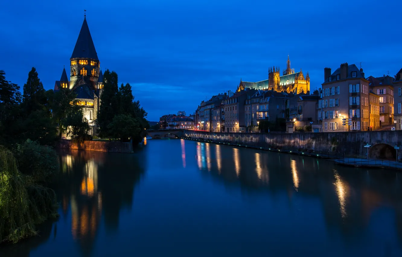 Photo wallpaper France, France, Metz, Temple neuf and Cathedral, Mets