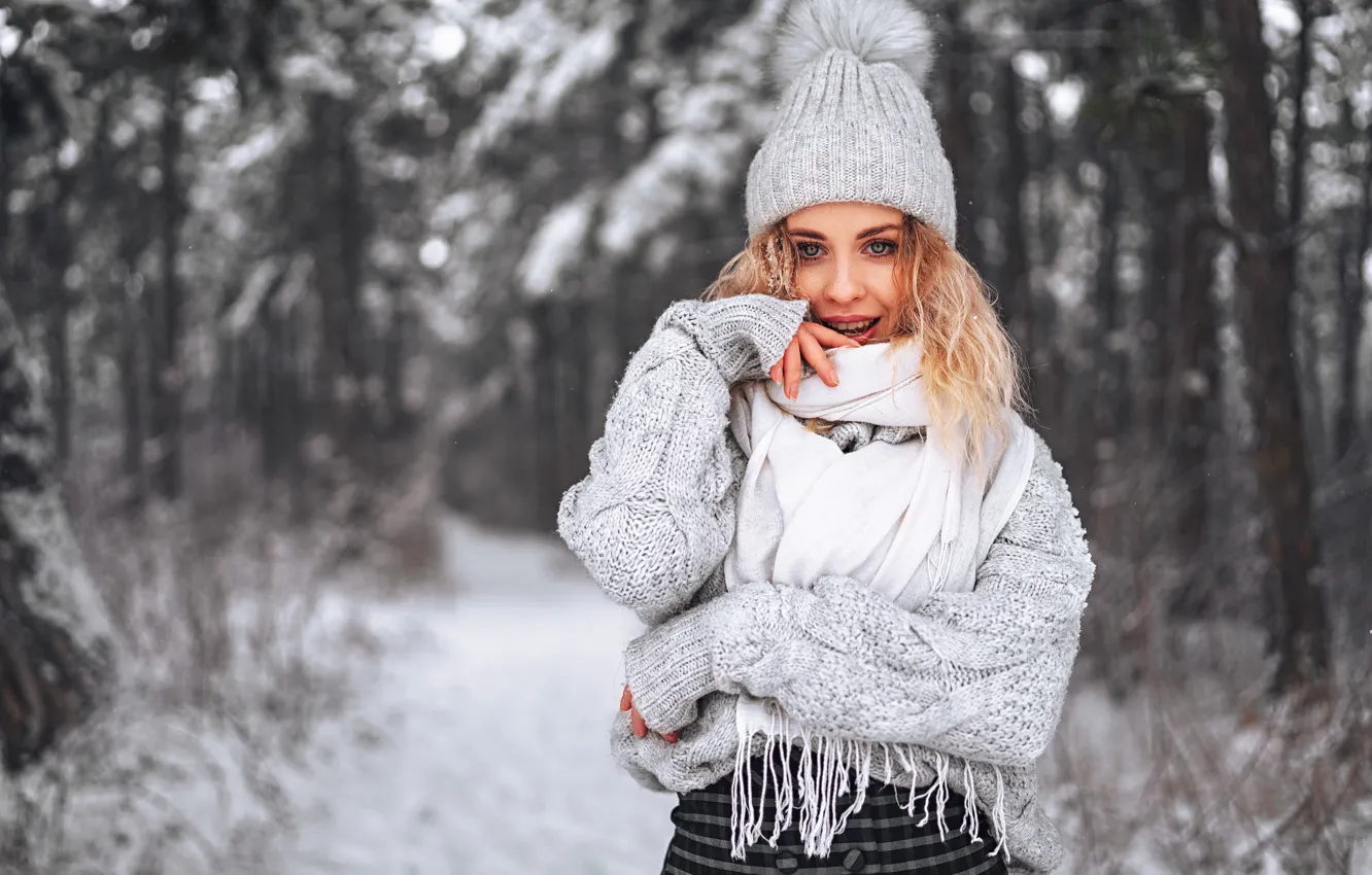 Photo wallpaper winter, look, snow, trees, background, model, hat, portrait