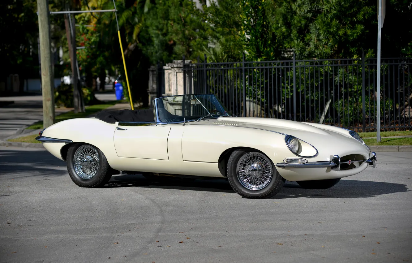 Photo wallpaper white, Jaguar, Jaguar, E-Type, classic, 1967, Series I, Open Two Seater