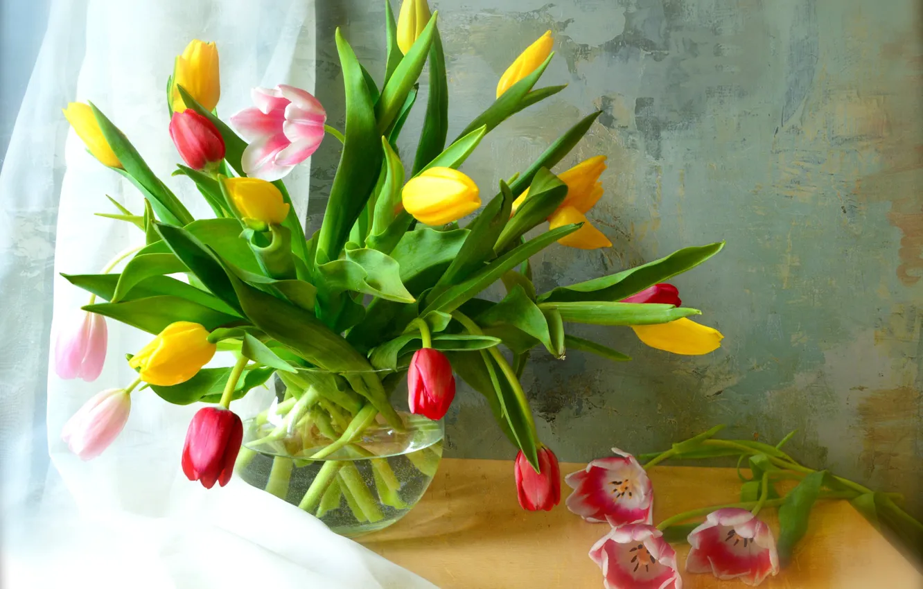 Photo wallpaper bouquet, tulips, buds
