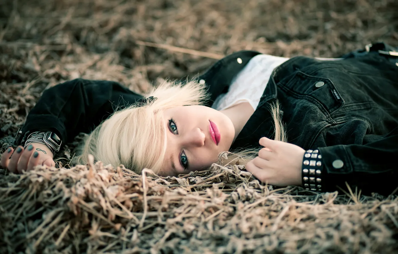 Photo wallpaper girl, pose, Chelsea Deen