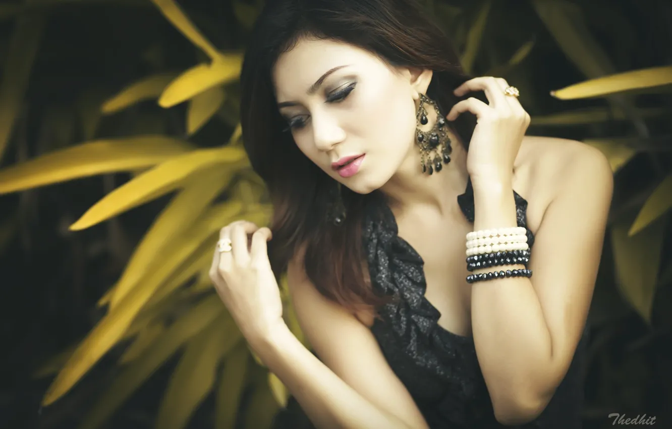 Photo wallpaper Girl, Beautiful, Model, Beauty, View, Hair, Necklace, Indonesia