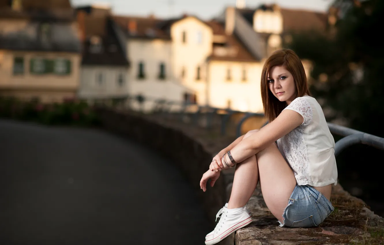Photo wallpaper look, girl, the city, shorts, sneakers, brown hair