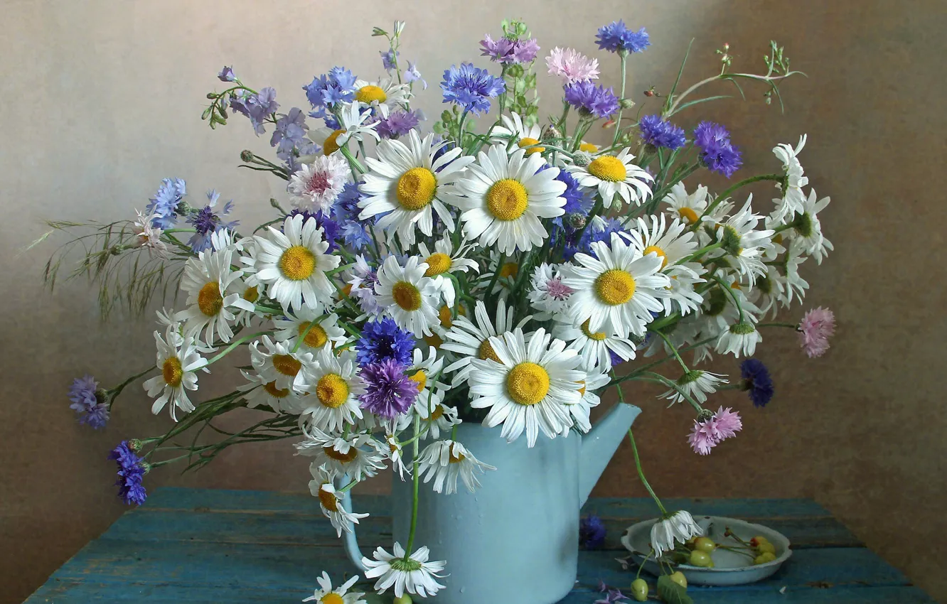Photo wallpaper chamomile, bouquet, kettle, cornflowers