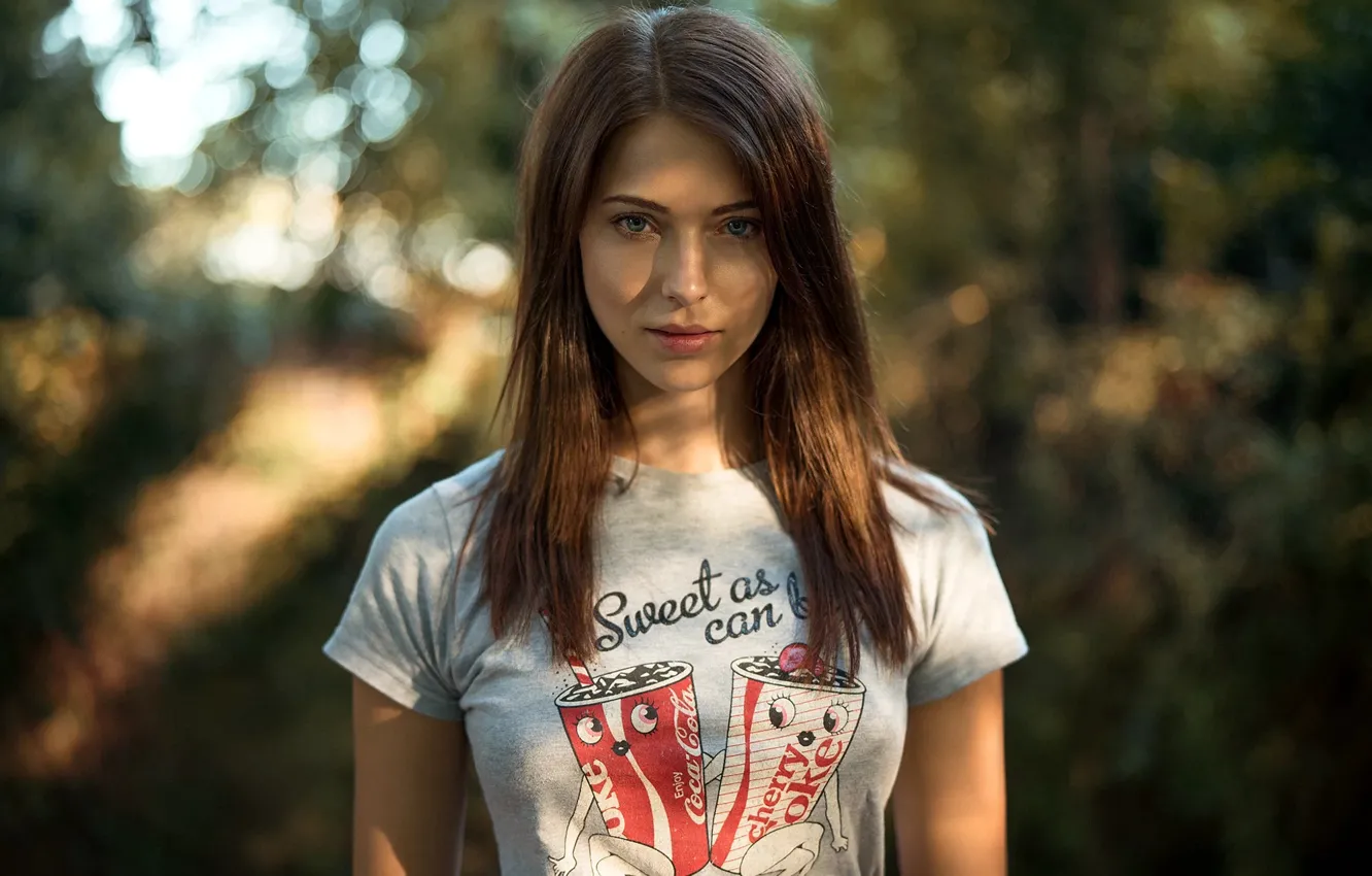 Photo wallpaper girl, hair, t-shirt, Martin Kühn, Laura Franziska