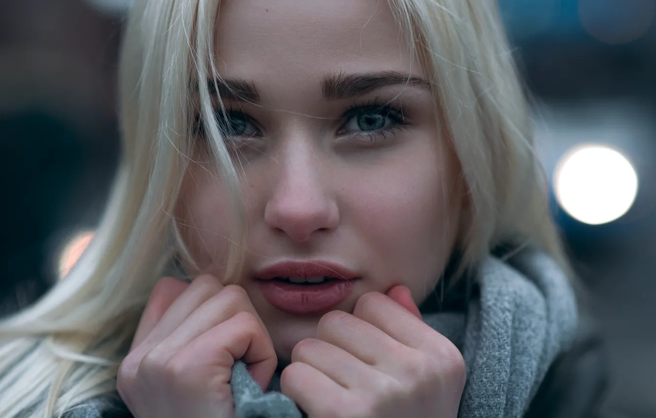 Photo wallpaper look, girl, face, glare, background, portrait, hands, makeup