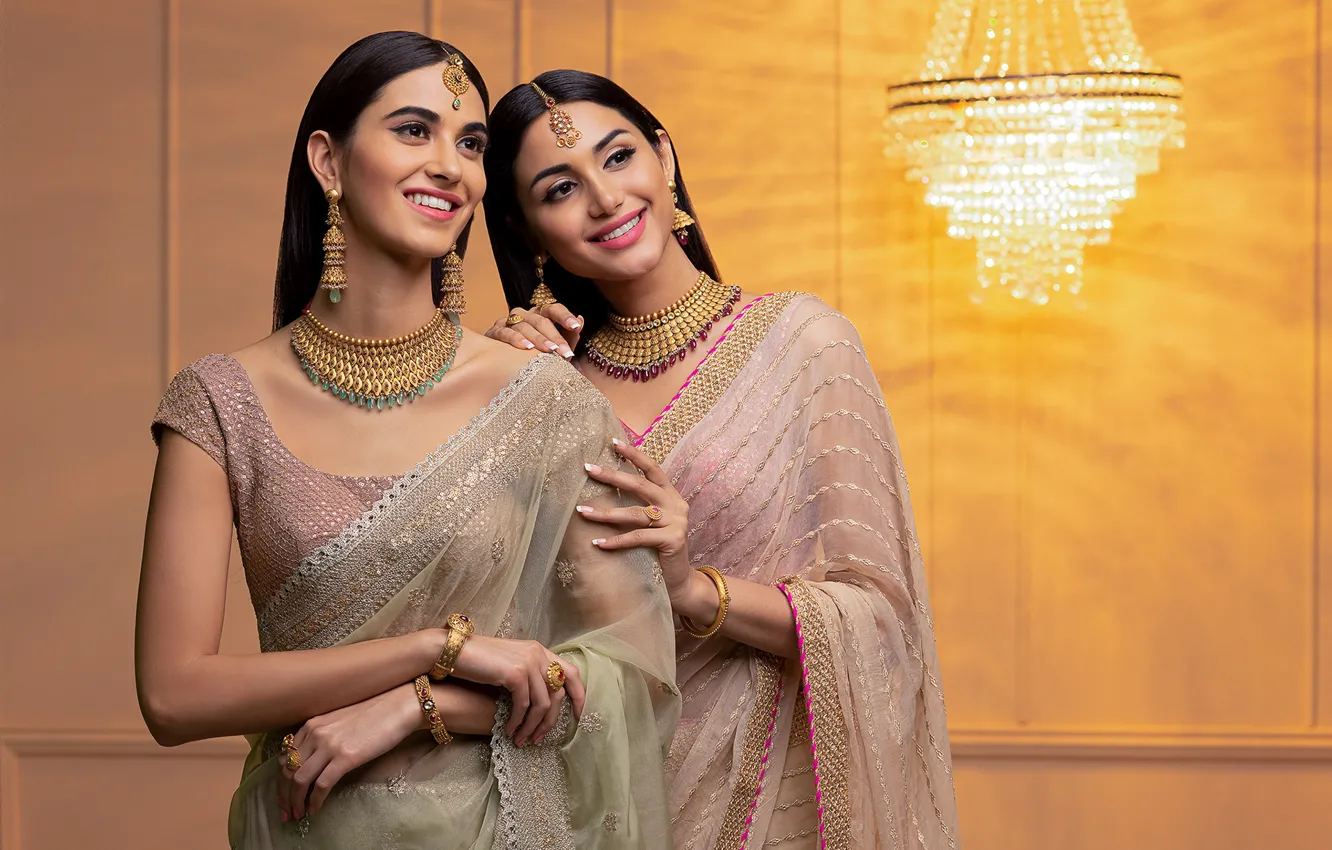 Photo wallpaper girl, fashion, smile, beautiful, figure, model, pretty, beauty