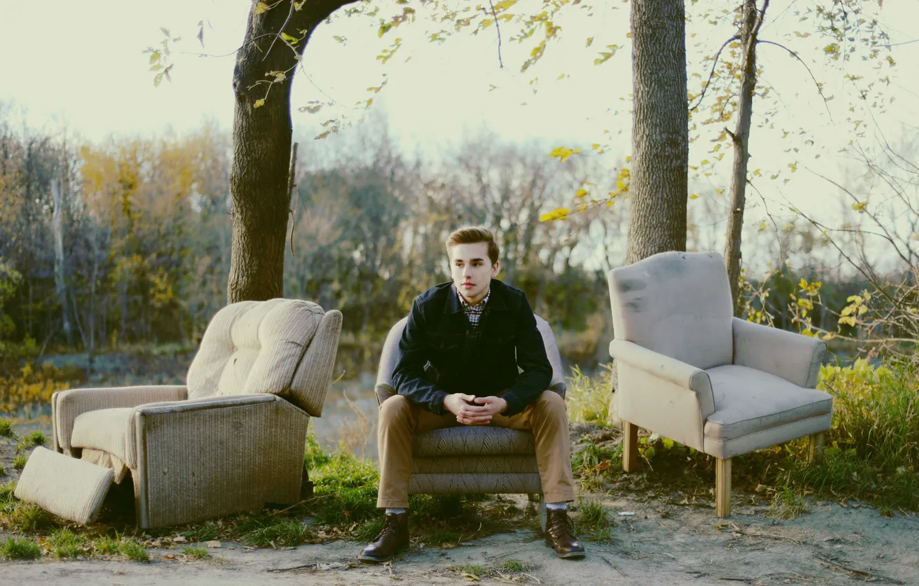 Photo wallpaper sky, trees, eyes, leaves, man, lips, shoes, branches