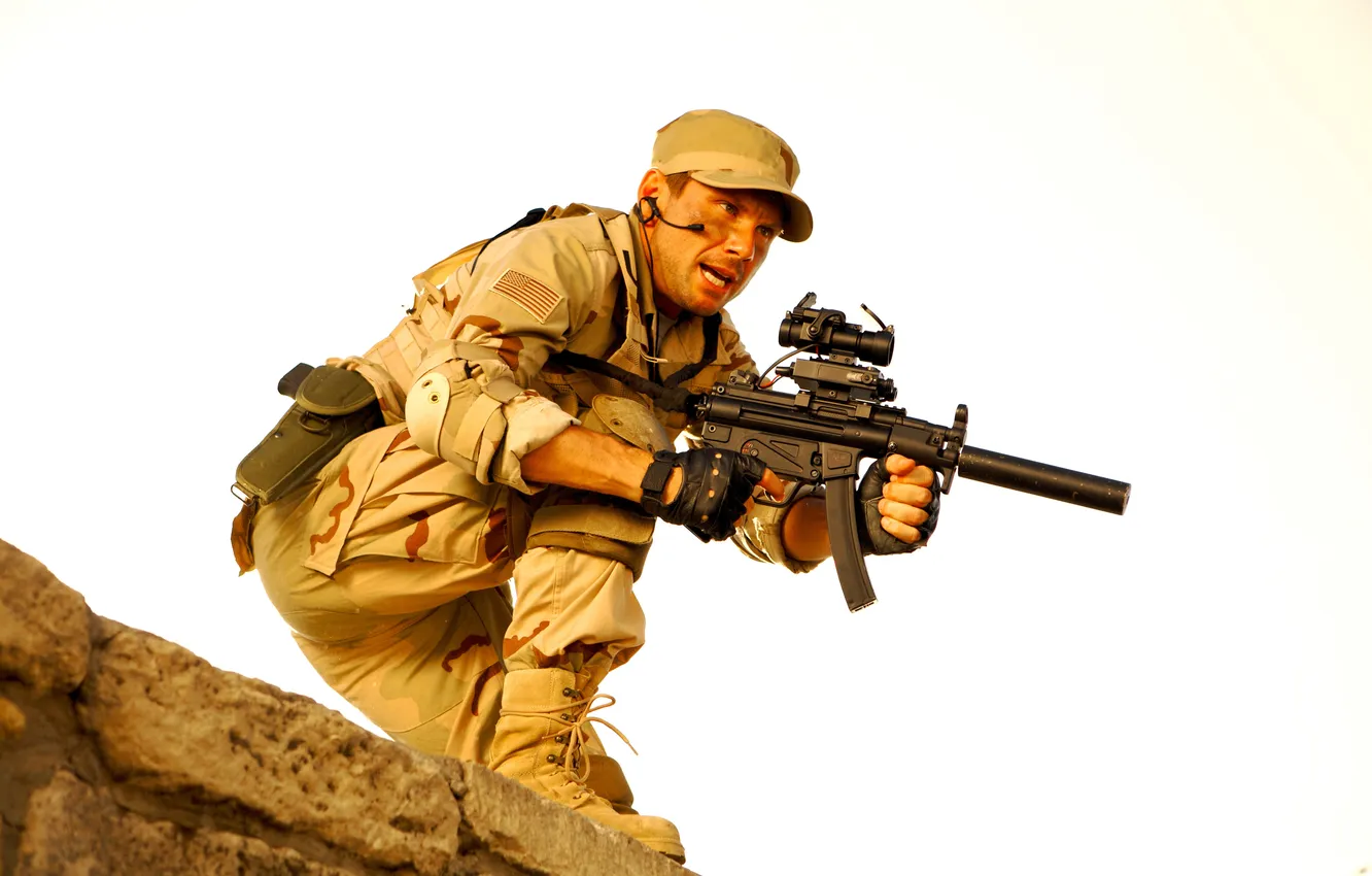 Photo wallpaper gun, weapons, frame, soldiers, machine, gloves, form, cap