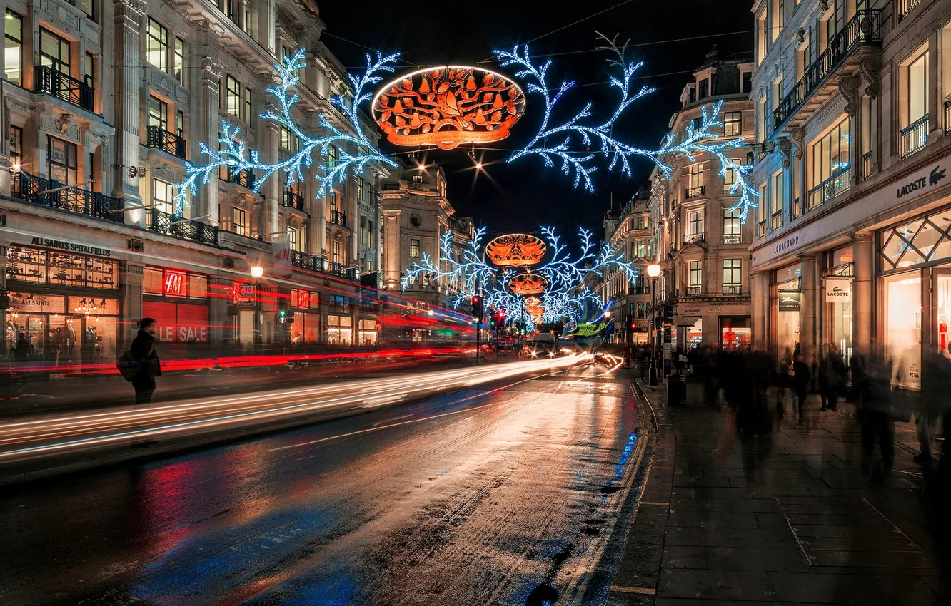 Photo wallpaper winter, road, night, the city, lights, people, street, England