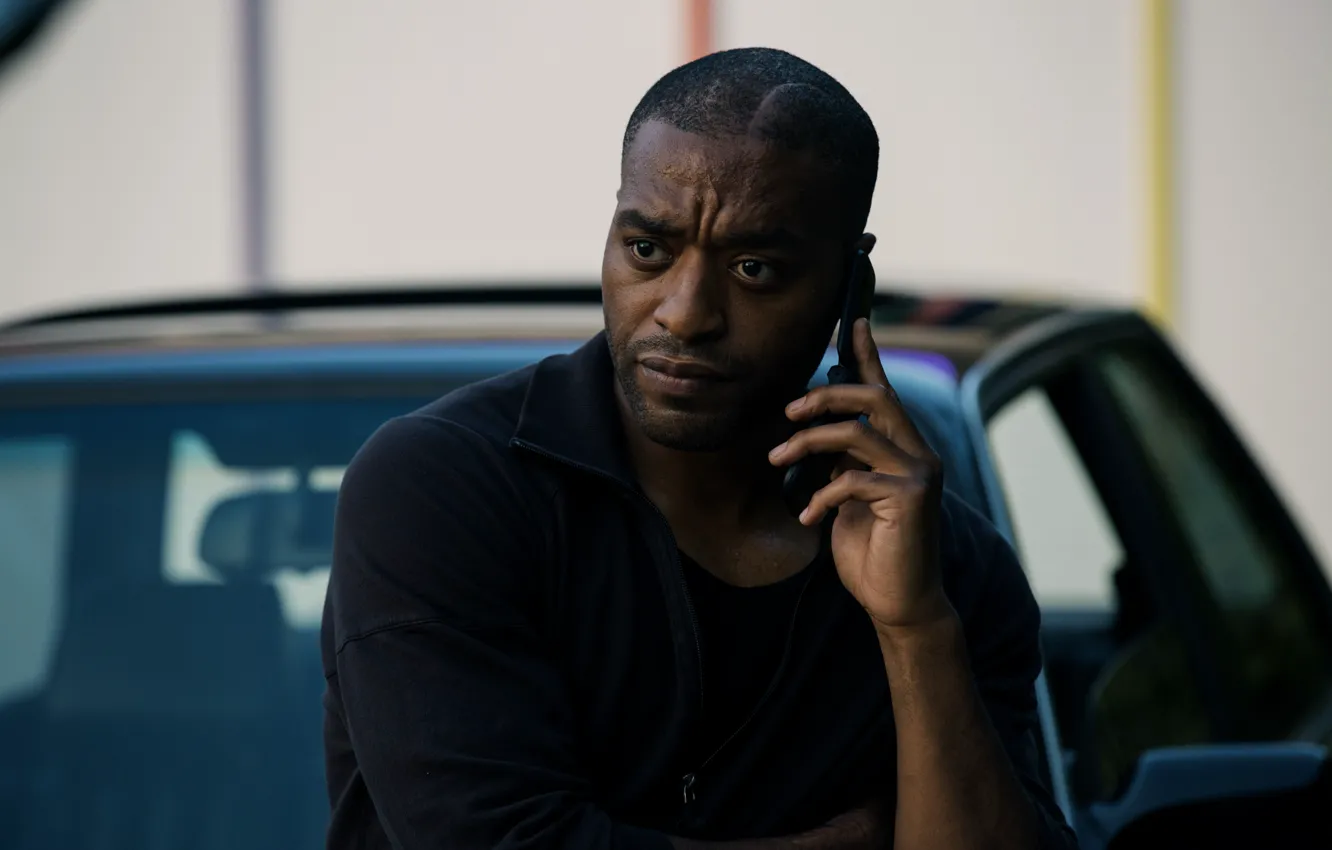 Photo wallpaper auto, frame, Thriller, crime, cell phone, Chiwetel Ejiofor, Three nines, Triple 9