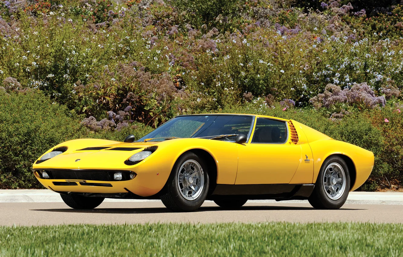 Photo wallpaper auto, Lamborghini, 1969, yellow, classic, legend, Miura P400 S