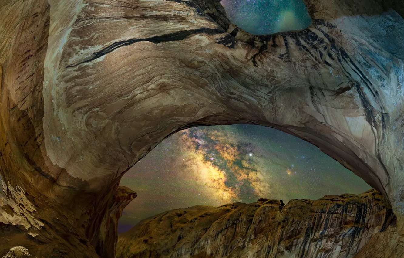 Photo wallpaper eyes, stars, mountains, night, stones, rocks, desert, view