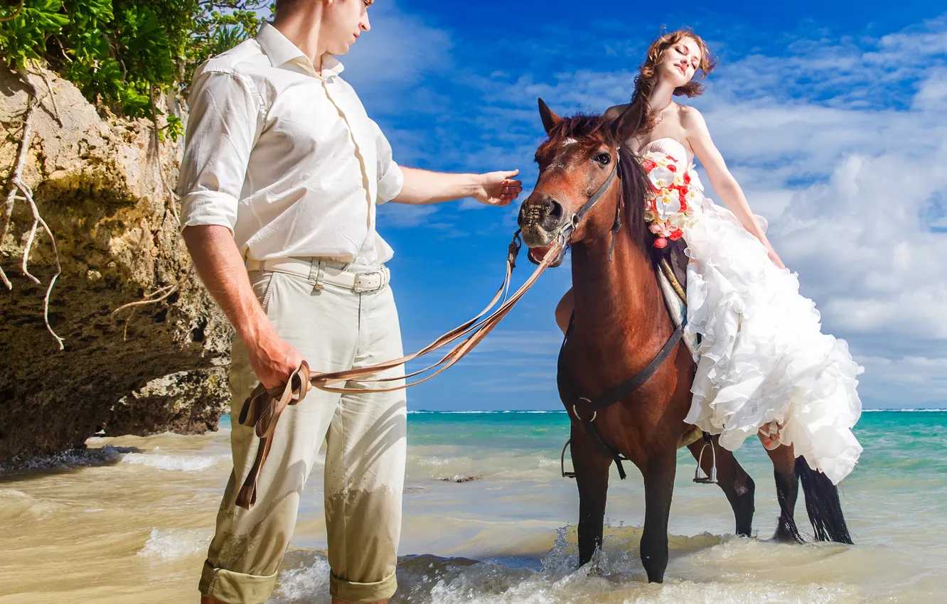 Photo wallpaper sea, beach, girl, horse, girl, guy, the bride, beach