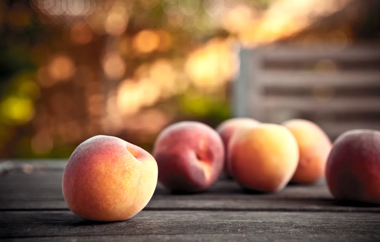 Photo wallpaper glare, table, food, fruit, peaches, ripe