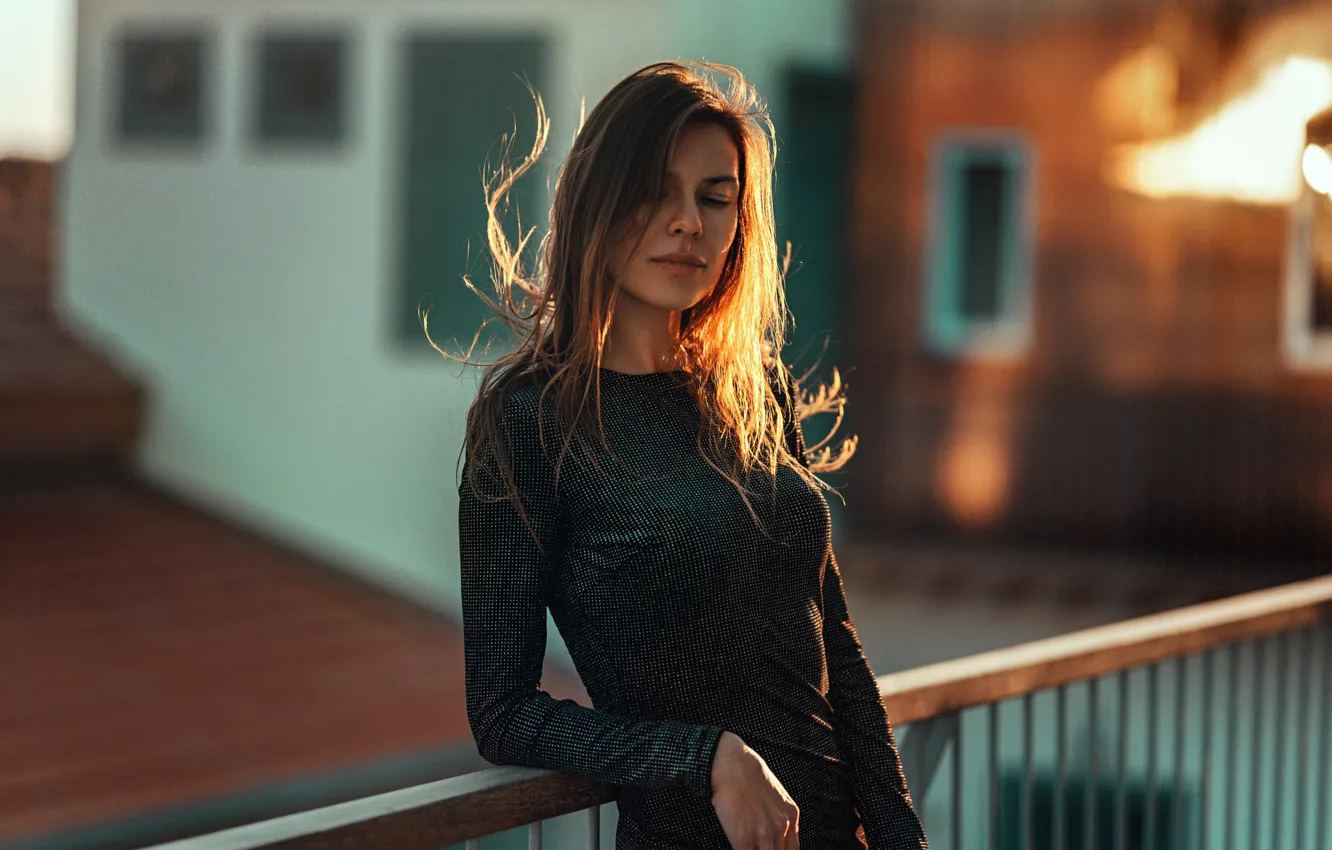 Photo wallpaper the sun, pose, portrait, figure, dress, hairstyle, railings, brown hair