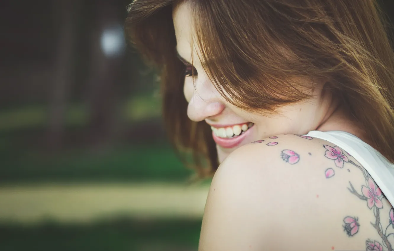 Photo wallpaper girl, flowers, smile, tattoo, tattoo, pink