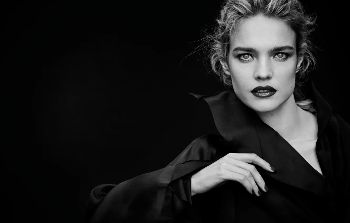 Photo wallpaper model, makeup, hairstyle, blonde, black and white, black background, photoshoot, Natalia Vodianova