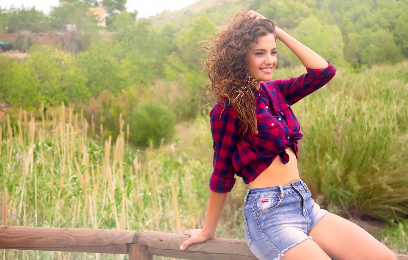 Photo wallpaper girl, photography, nature, smile, view, model, shirt, Denim Shorts
