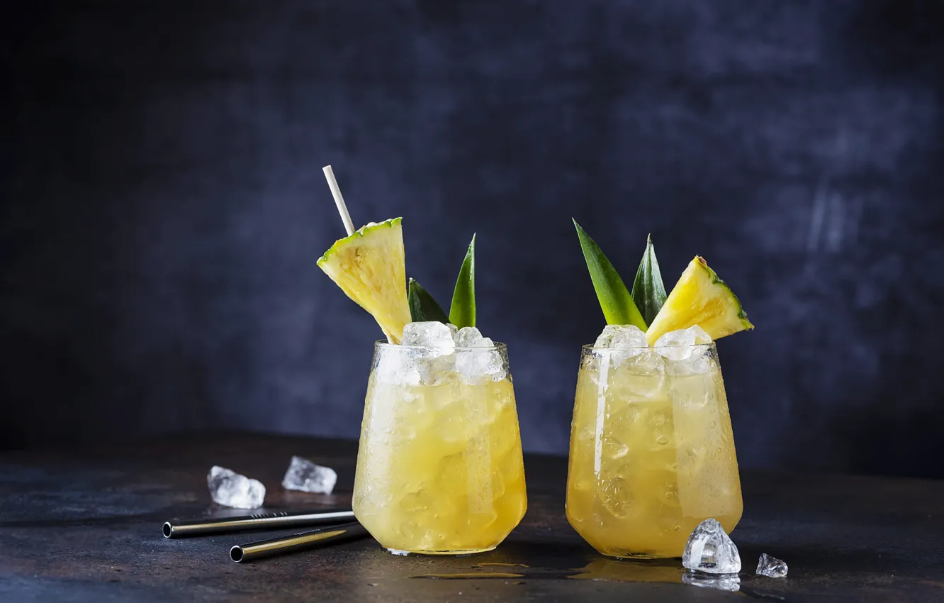 Photo wallpaper cocktail, glasses, drink, pineapple, slices, crushed ice, pineapple