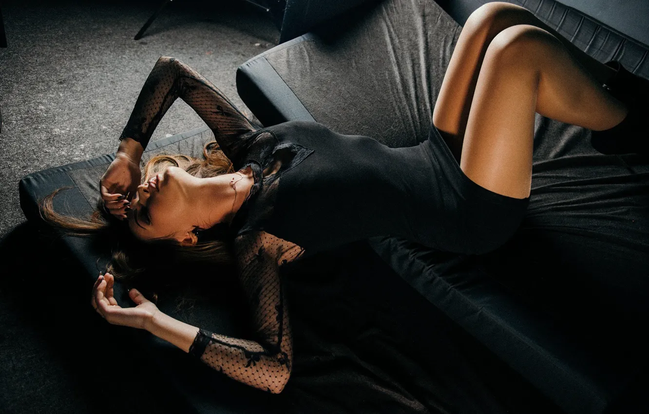 Photo wallpaper sexy, pose, model, makeup, figure, dress, hairstyle, lies