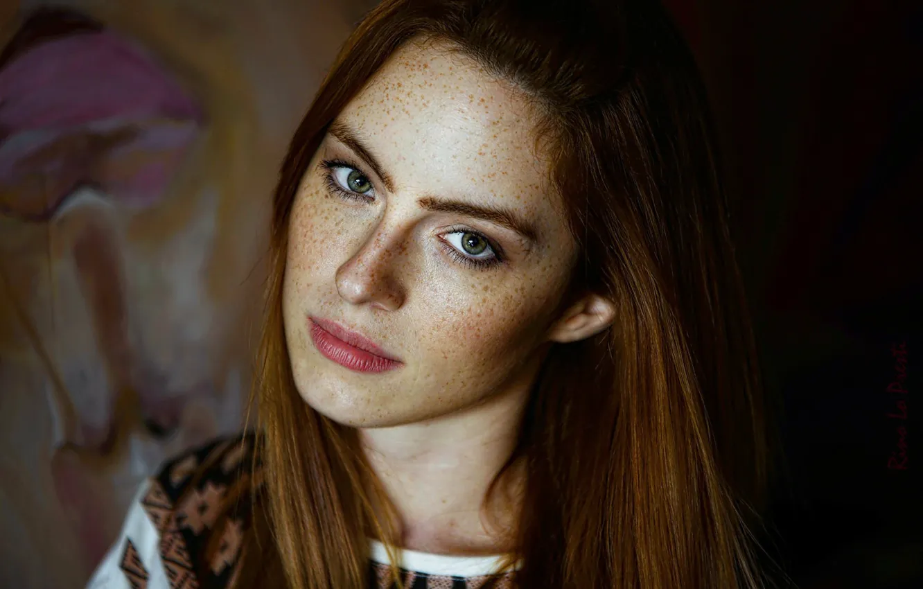 Photo wallpaper look, close-up, face, model, portrait, makeup, hairstyle, freckles