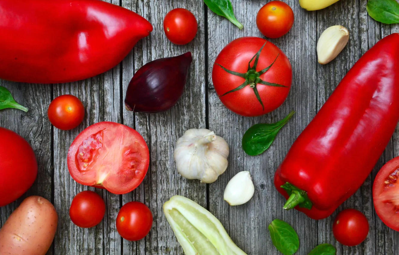Photo wallpaper bow, vegetables, tomatoes