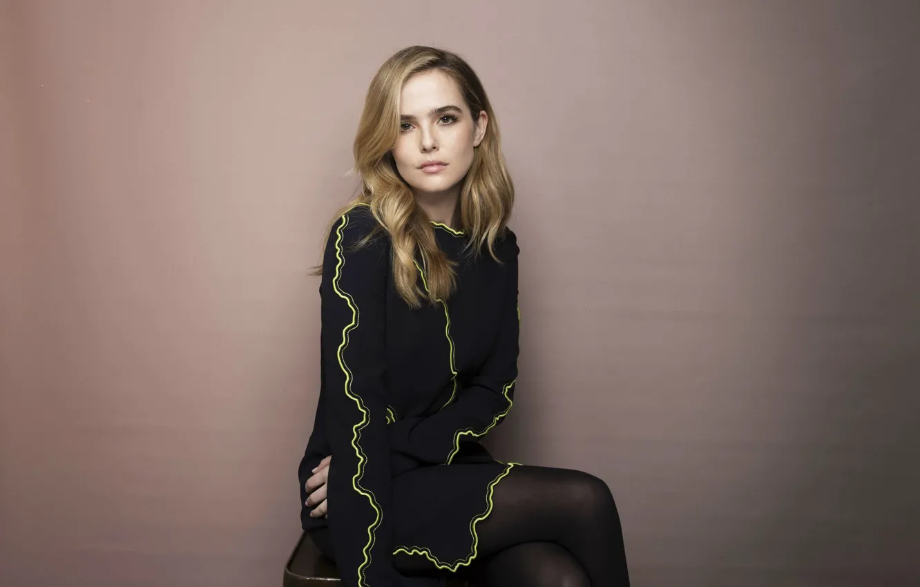 Photo wallpaper look, pose, actress, sitting, Zoey Deutch