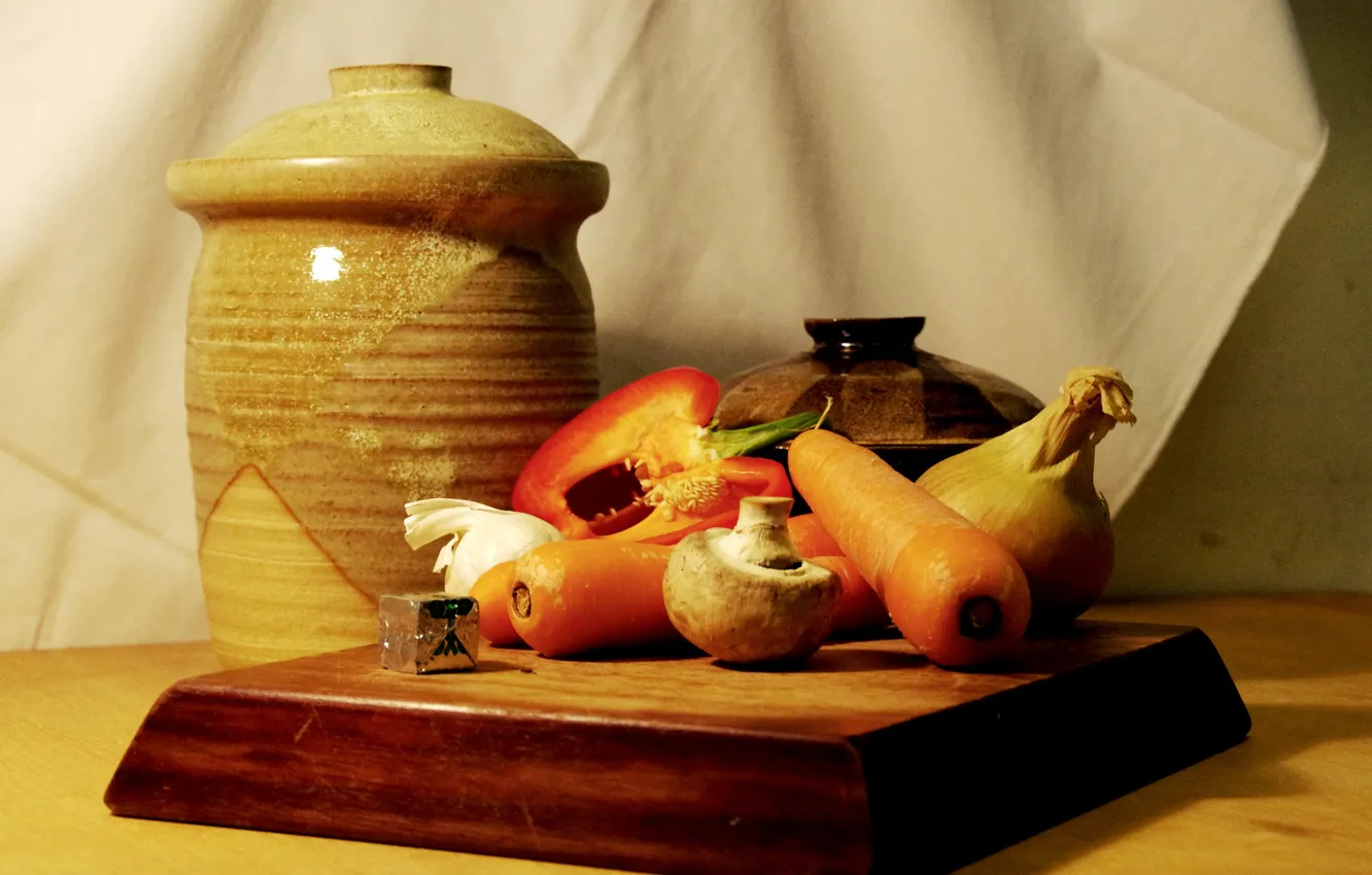Photo wallpaper background, Board, bow, pepper, carrots, garlic, mushrooms, cube with seasoning