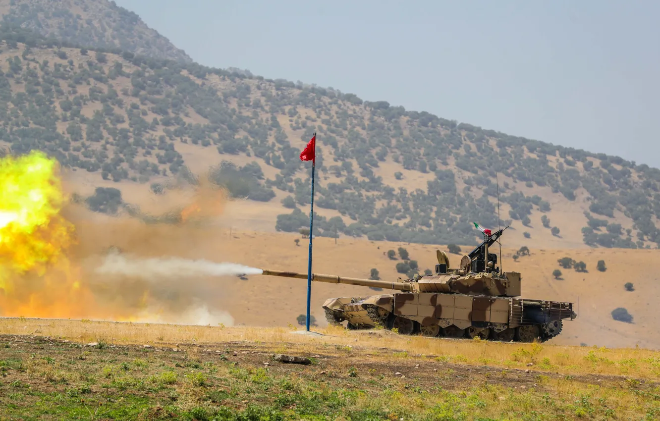 Photo wallpaper fire, tank, Iran, T72, iran guard corps