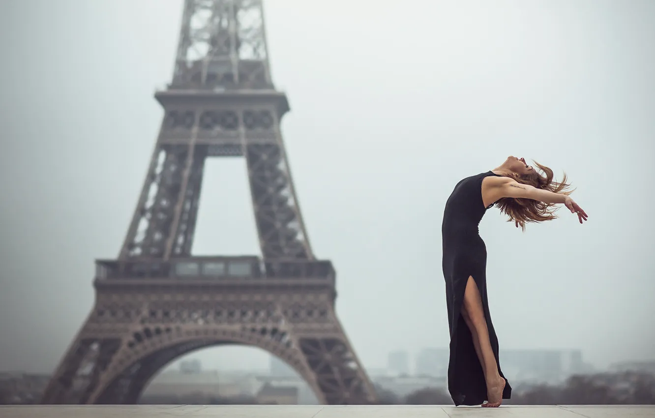 Photo wallpaper girl, Paris, dance, Eva