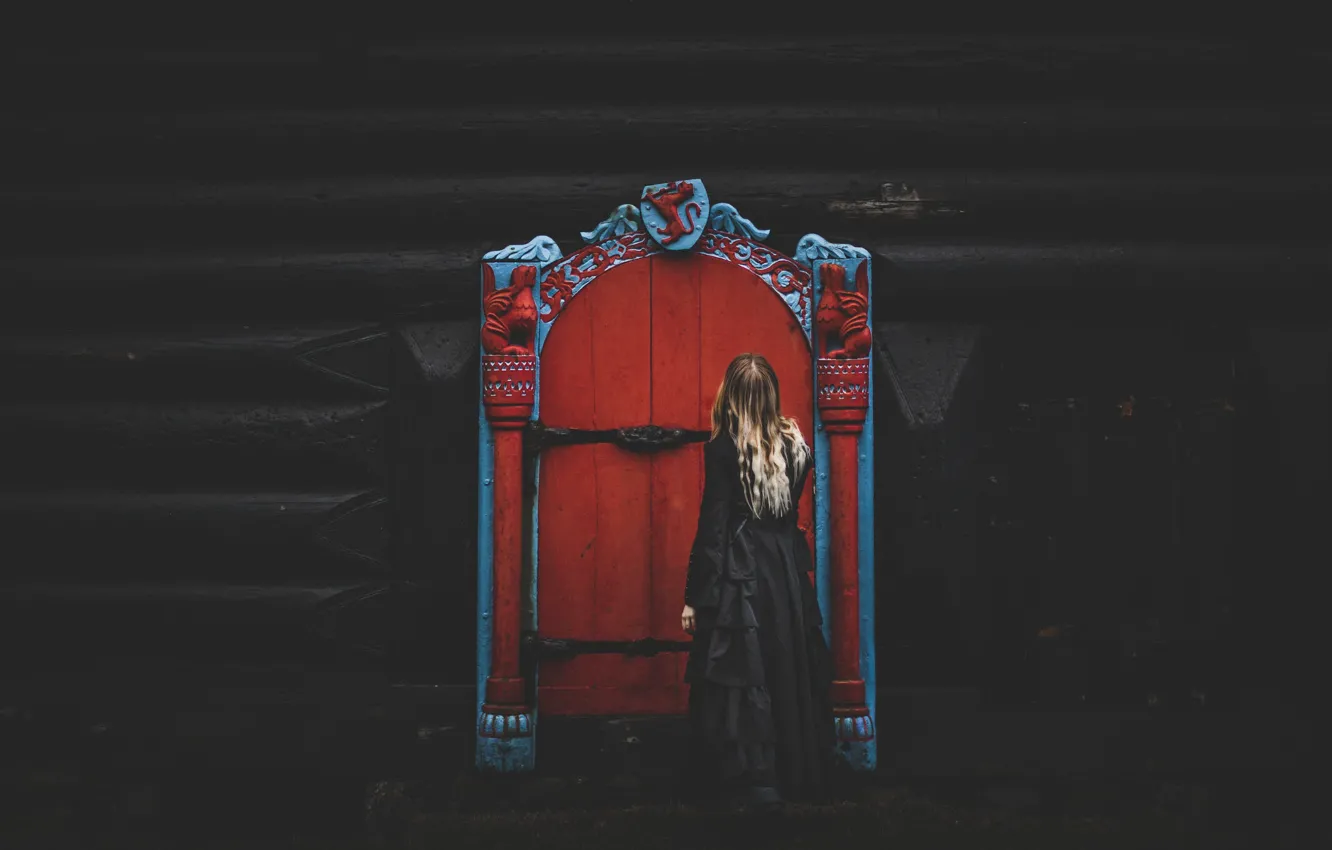 Photo wallpaper girl, the door, blonde, red