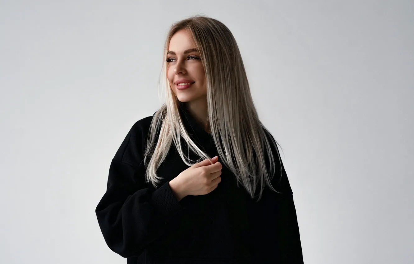 Photo wallpaper girl, smile, model, long hair, long hair, eyes, smile