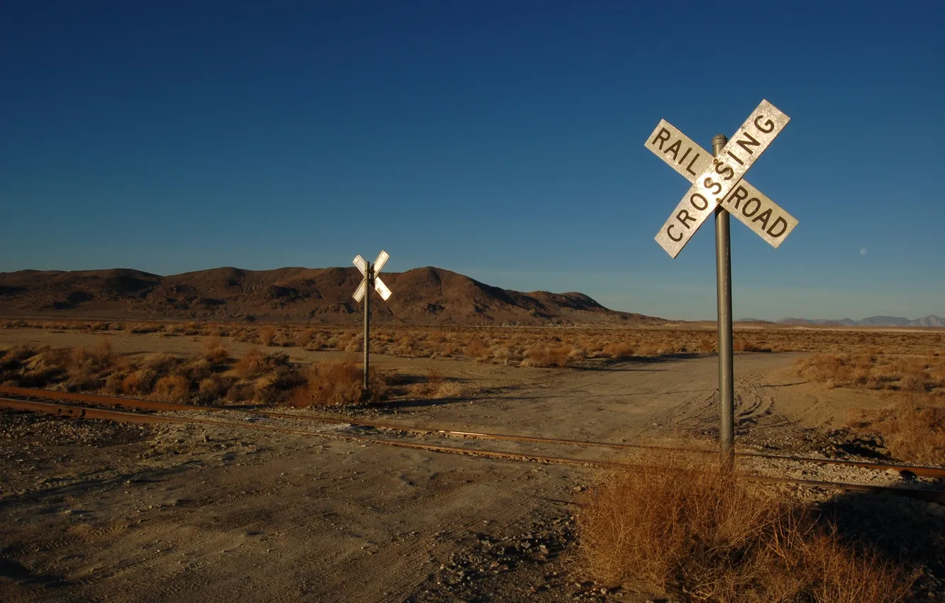 Photo wallpaper landscape, sign, rails, railroad, moving