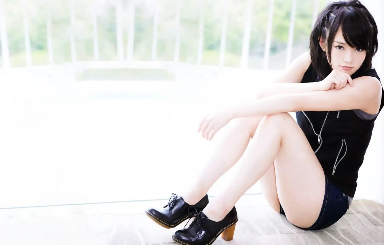 Photo wallpaper girl, sexy, shorts, smile, beautiful, short hair, pretty, lips