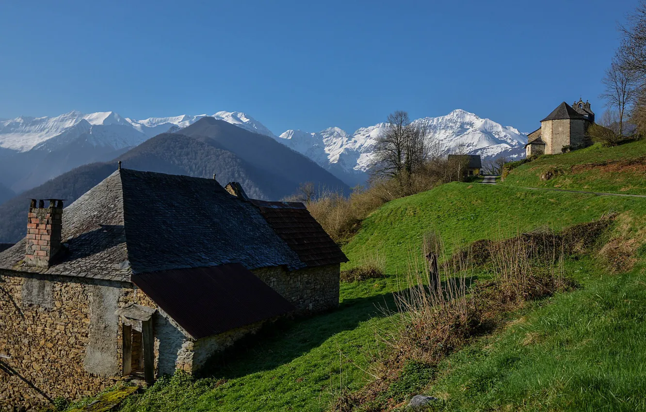 Photo wallpaper snow, mountains, tops, buildings