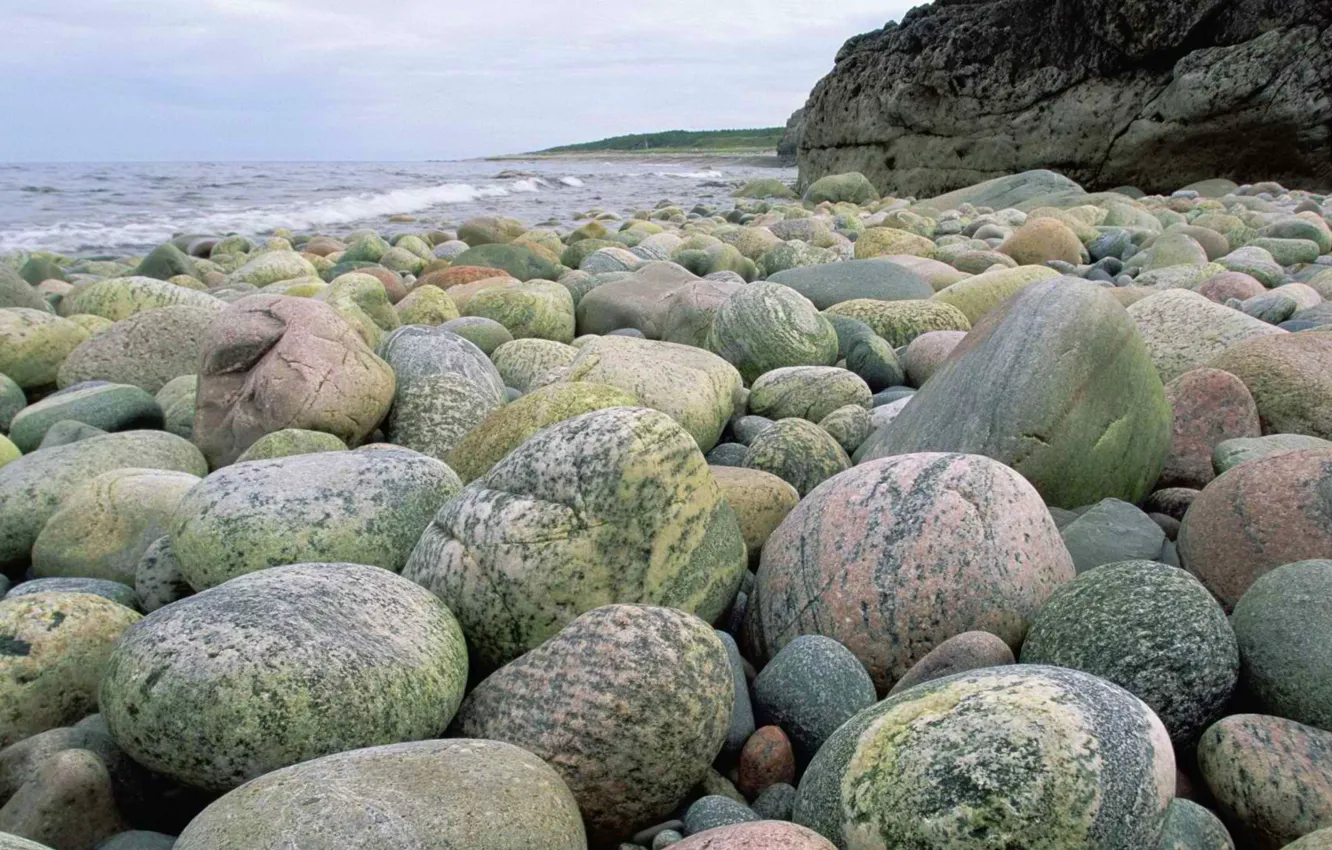 Photo wallpaper sea, the sky, clouds, macro, pebbles, stones, rocks, shore