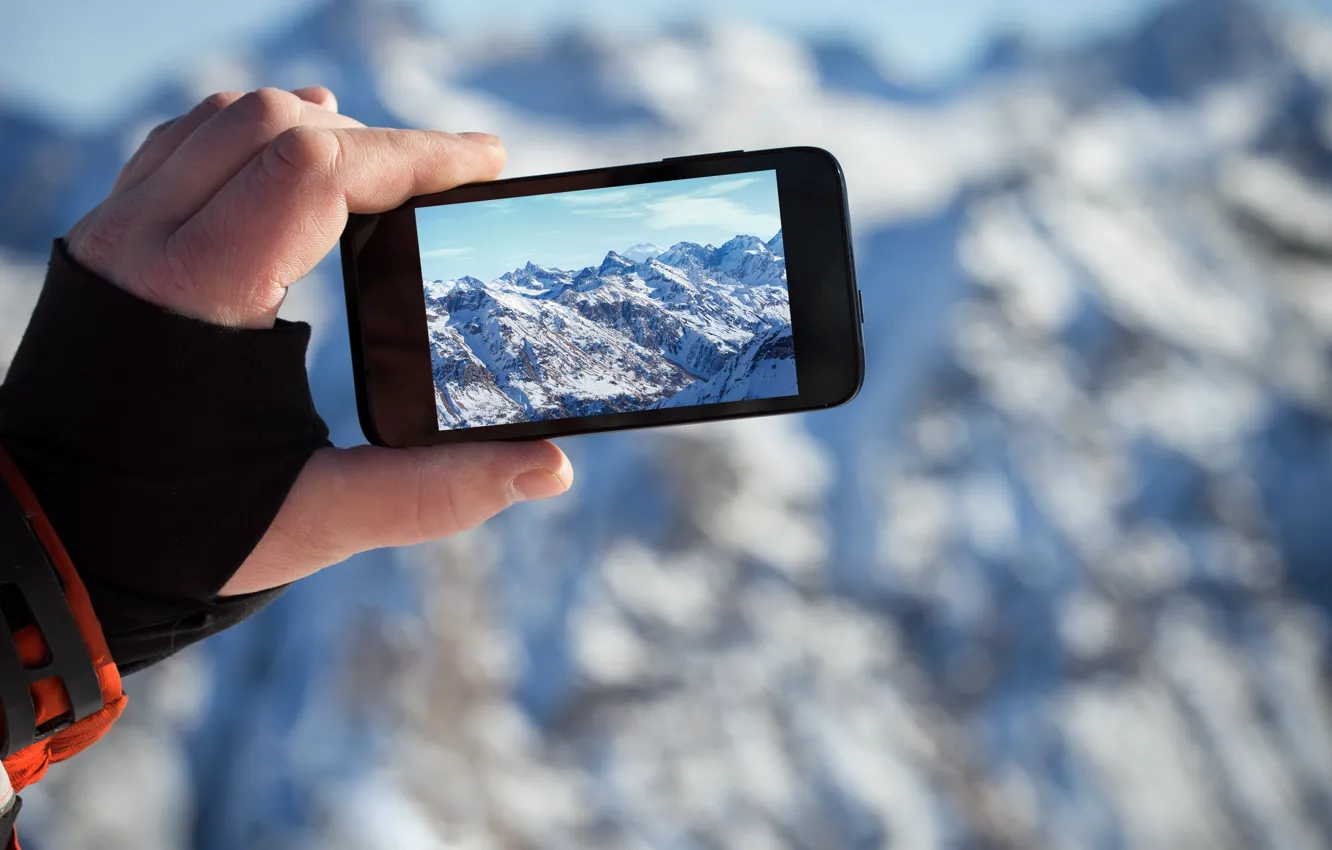 Photo wallpaper landscape, mountains, photo, hand, iPhone